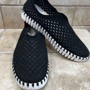 Isle Jacobsen Tulip Shoes Black Size 37